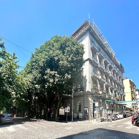 Miluar Luxury B&B - Vanvitelli Napoli Esterno foto