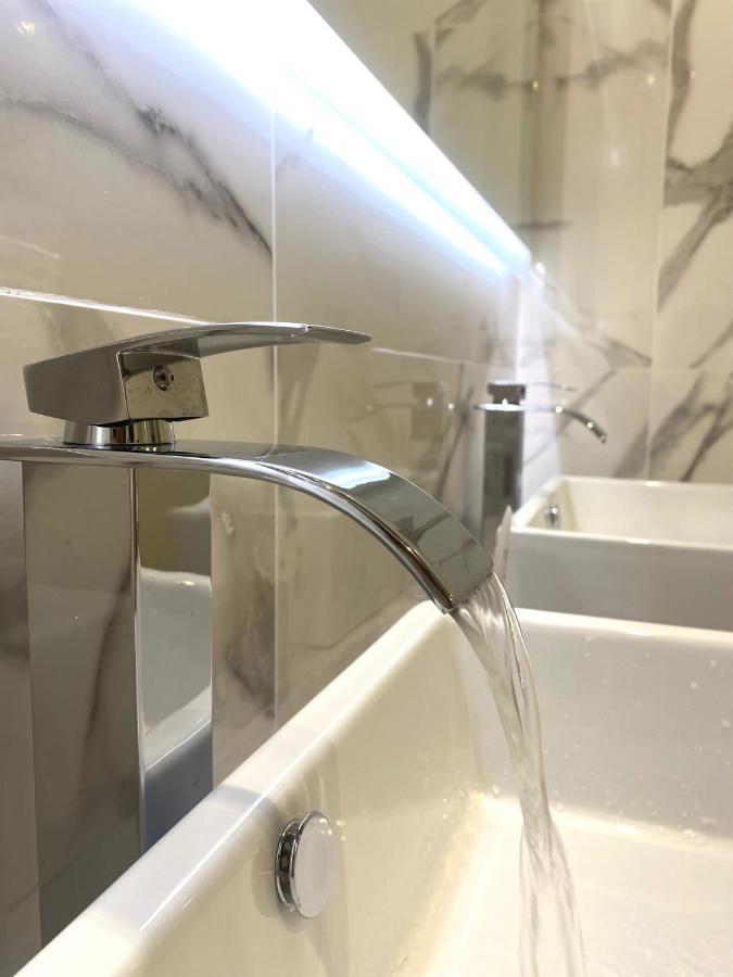 Miluar Luxury B&B - Vanvitelli Napoli Esterno foto