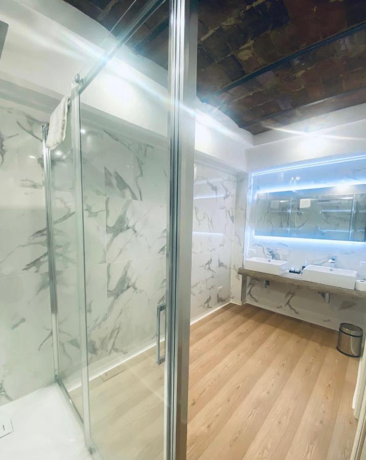 Miluar Luxury B&B - Vanvitelli Napoli Esterno foto