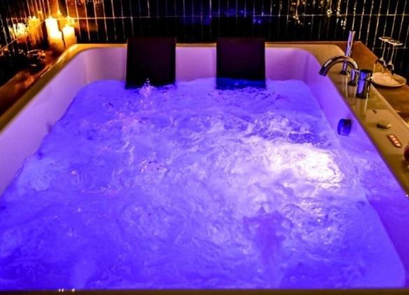 Miluar Luxury B&B - Vanvitelli Napoli Esterno foto